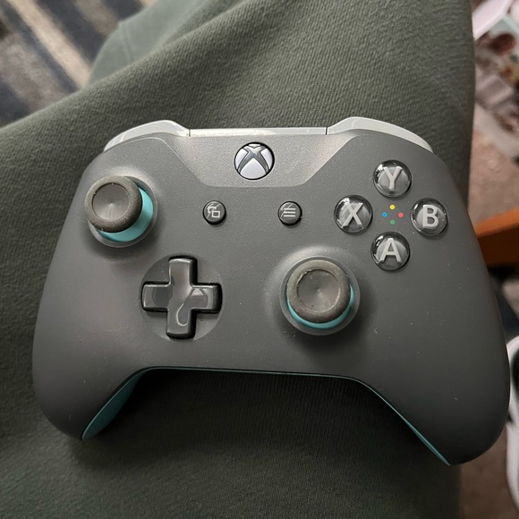 Microsoft Other - Xbox controller *see description*